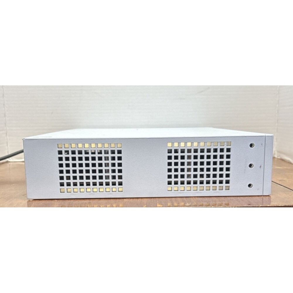 3COM 3C16988A SUPERSTACK 3 NETWORK SWITCH 3300 24-PORT RACK MOUNT - Picture 2 of 10